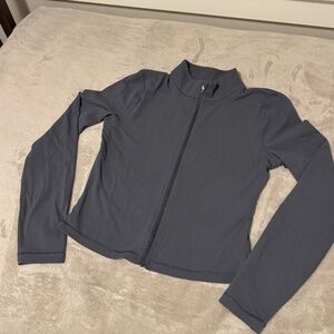 Aritzia Cropped Athletic Zip up M